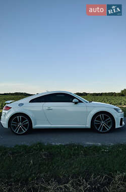 Купе Audi TT 2016 в Лубнах