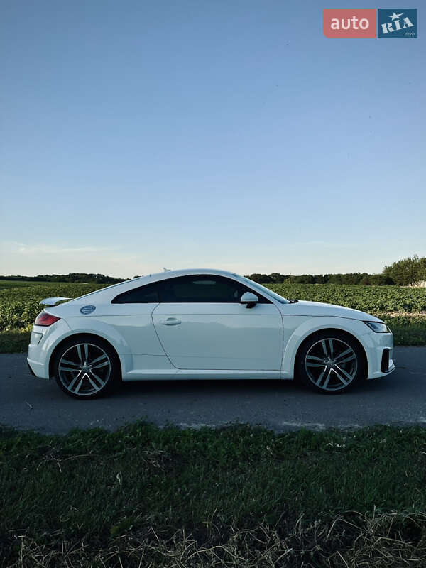 Купе Audi TT 2016 в Лубнах