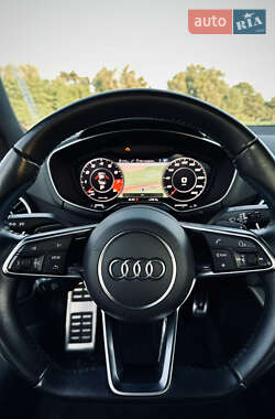 Купе Audi TT 2016 в 