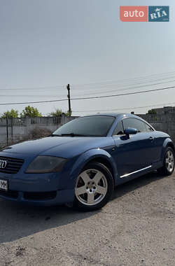 Купе Audi TT 1999 в 