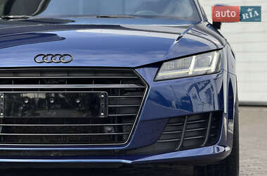 Купе Audi TT 2015 в 