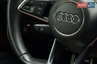 Купе Audi TT 2015 в 