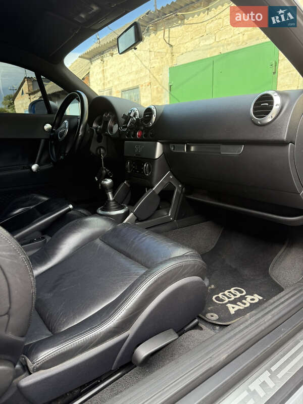 Купе Audi TT 1998 в Лохвице