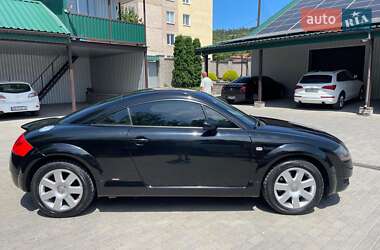 Купе Audi TT 2004 в 