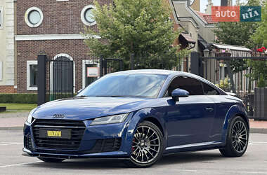 Купе Audi TT 2015 в 
