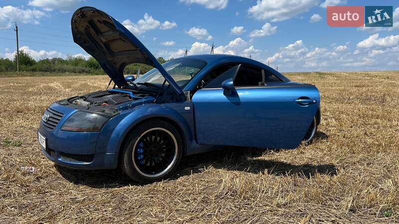 Купе Audi TT 2000 в Петропавловке