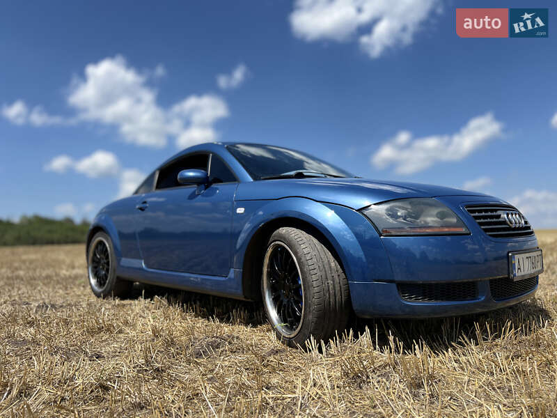 Купе Audi TT 2000 в Петропавловке