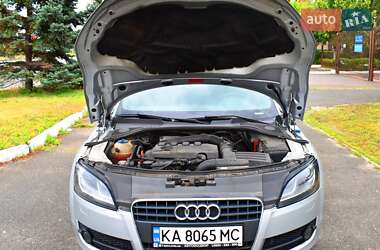 Купе Audi TT 2009 в 