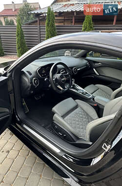 Купе Audi TT 2015 в 