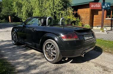 Купе Audi TT 2001 в 