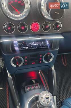 Купе Audi TT 2000 в 
