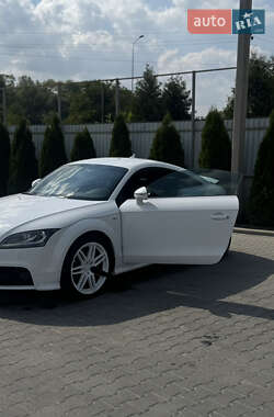 Купе Audi TT 2012 в 
