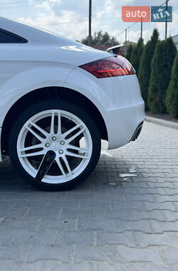 Купе Audi TT 2012 в 