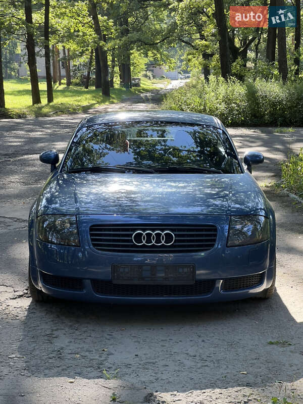 Купе Audi TT 1998 в 