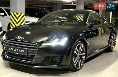 Купе Audi TT 2016 в 