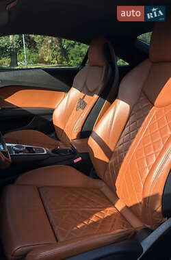 Купе Audi TT 2015 в 