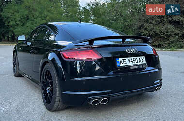 Купе Audi TT 2015 в 