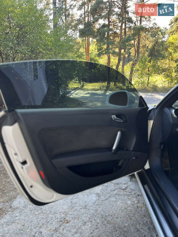 Купе Audi TT 2008 в Киеве фото 7 Купе Audi TT 2008 в Киеве