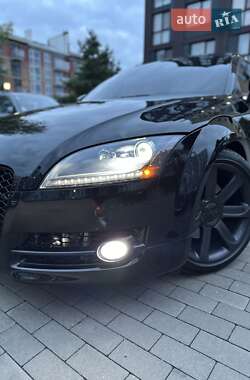 Купе Audi TT 2011 в 