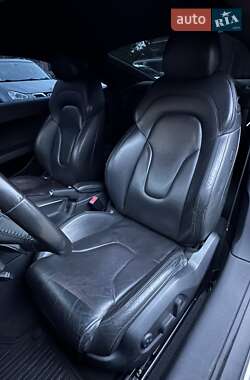 Купе Audi TT 2011 в 