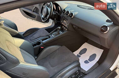 Купе Audi TT 2011 в 