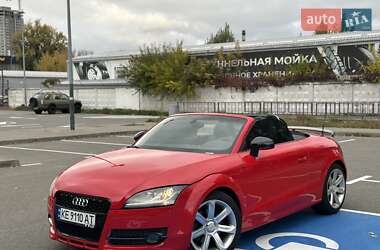 Родстер Audi TT 2008 в  фото 12 Родстер Audi TT 2008 в