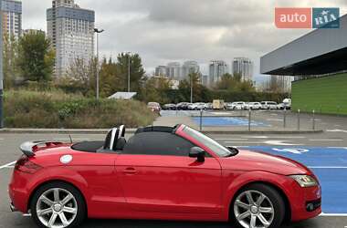 Родстер Audi TT 2008 в  фото 17 Родстер Audi TT 2008 в