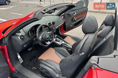 Родстер Audi TT 2008 в  фото 19 Родстер Audi TT 2008 в