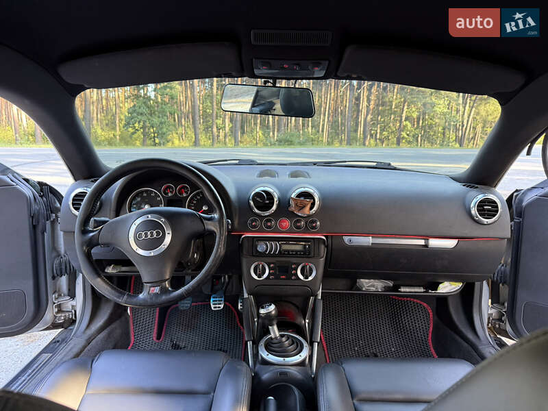 Купе Audi TT 1999 в Києві фото 11 Купе Audi TT 1999 в Києві