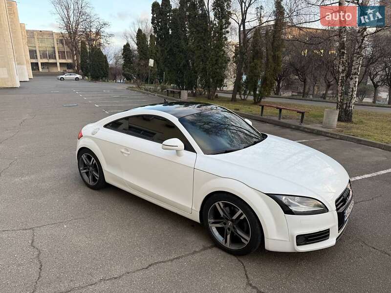 Купе Audi TT 2011 в Киеве фото 4 Купе Audi TT 2011 в Киеве