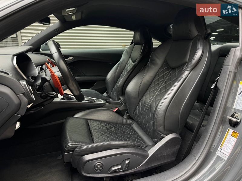 Купе Audi TT 2015 в Киеве фото 10 Купе Audi TT 2015 в Киеве