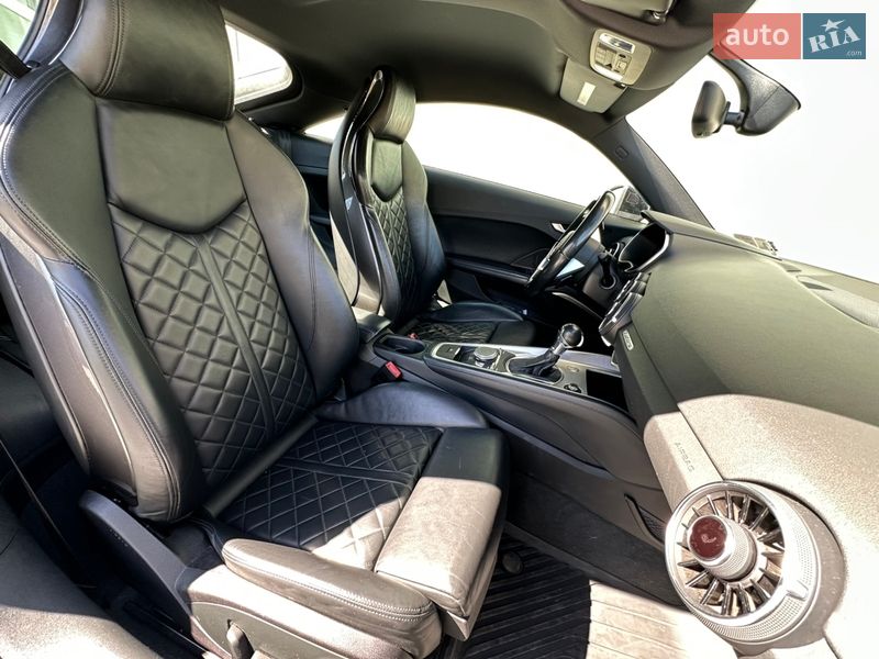 Купе Audi TT 2015 в Днепре