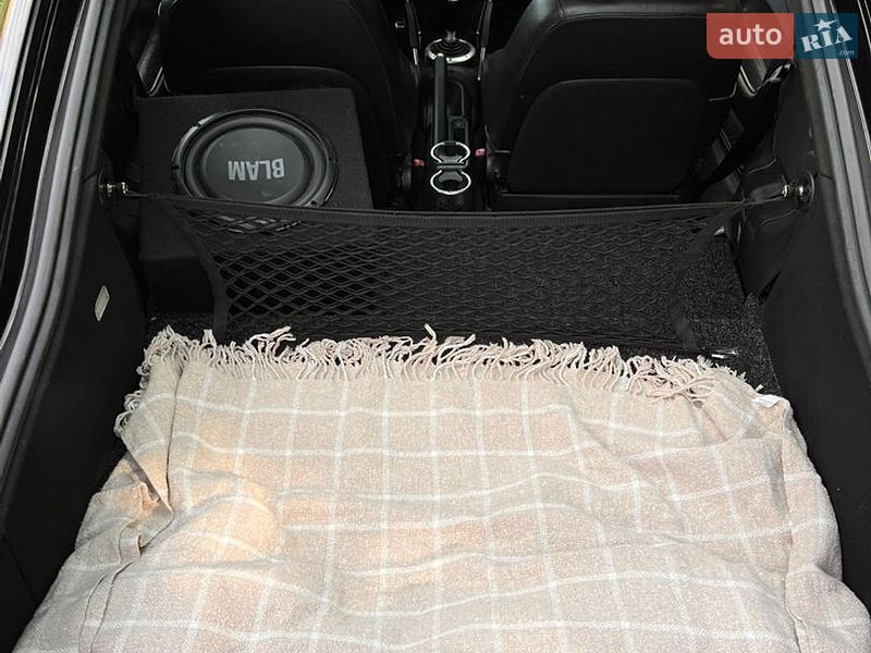 Купе Audi TT 2002 в Киеве фото 16 Купе Audi TT 2002 в Киеве