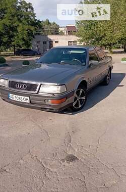 Седан Audi V8 1992 в Кам'янському