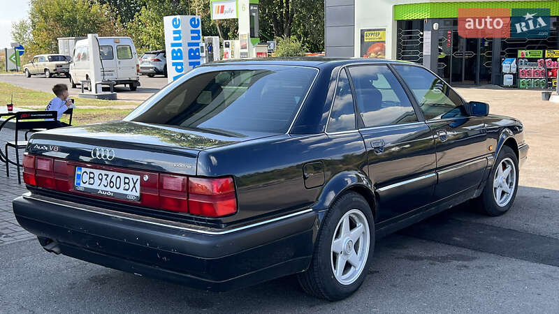 Audi V8 1989