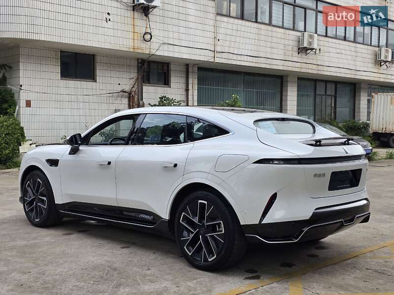 Позашляховик / Кросовер Avatr 11 2024 в Києві фото 3 Позашляховик / Кросовер Avatr 11 2024 в Києві