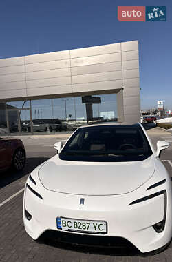 Купе Avatr 11 2025 в Львові