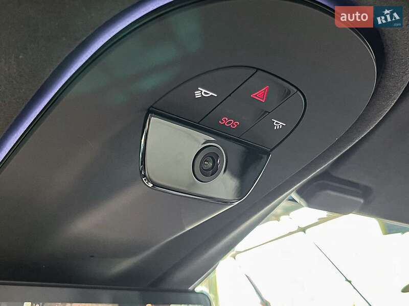 Седан Avatr 12 2024 в Дніпрі