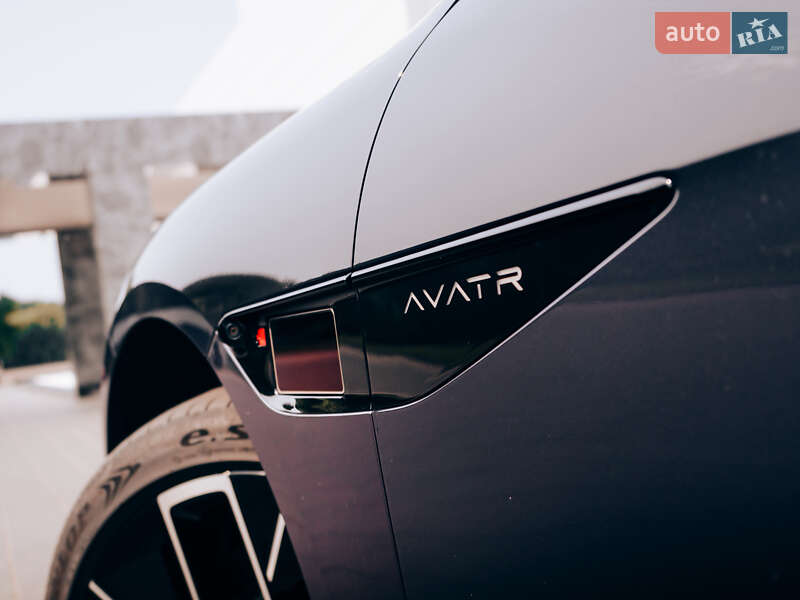 Лифтбек Avatr 12 2024 в Киеве