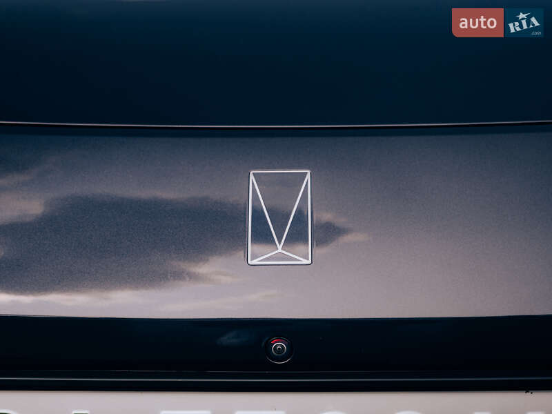 Лифтбек Avatr 12 2024 в Киеве