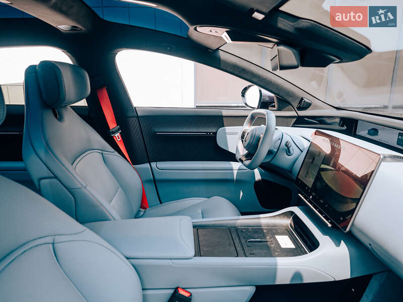 Лифтбек Avatr 12 2024 в Киеве