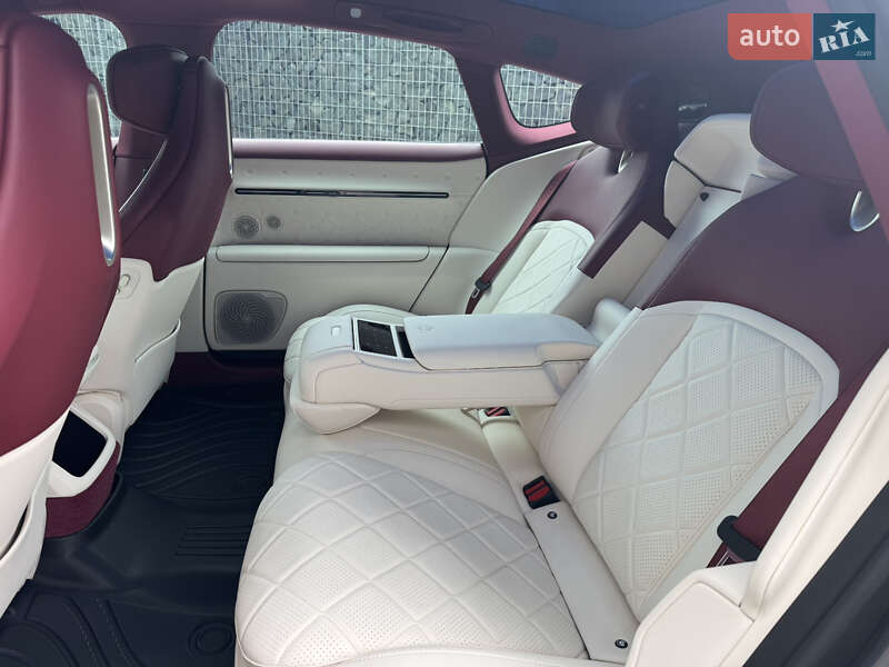 Лифтбек Avatr 12 2025 в Львове фото 24 Лифтбек Avatr 12 2025 в Львове