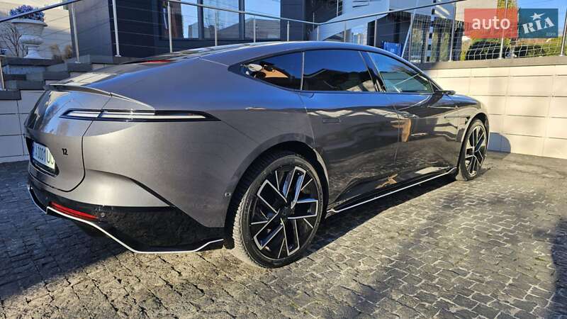 Седан Avatr 12 2024 в Киеве