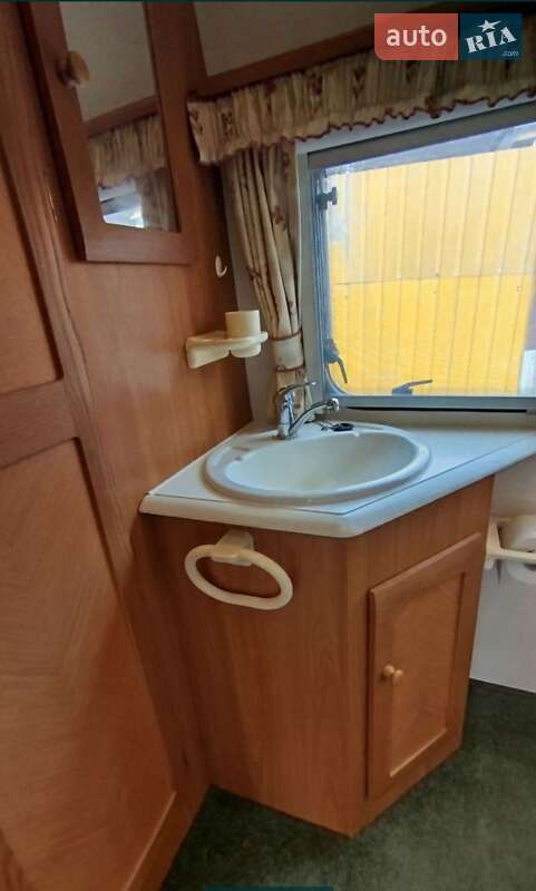 Прицеп дача Avondale Perle 2002 в Вишневом фото 8 Прицеп дача Avondale Perle 2002 в Вишневом