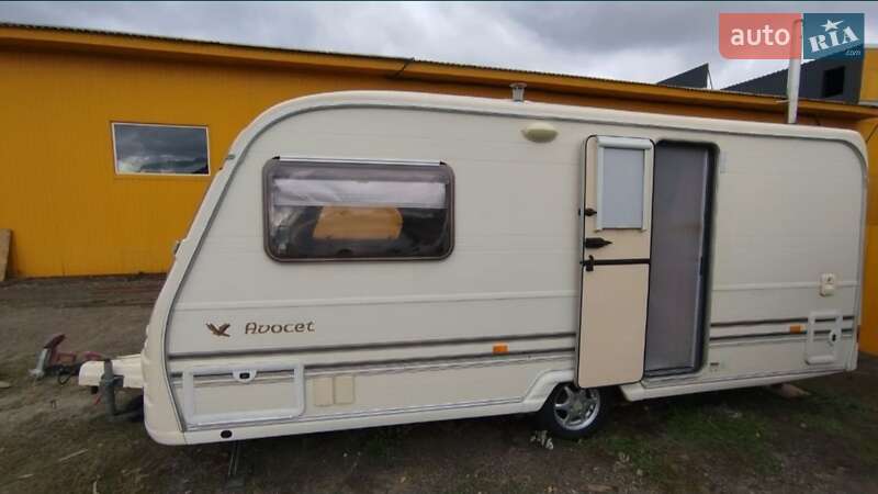 Прицеп дача Avondale Perle 2002 в Вишневом фото 3 Прицеп дача Avondale Perle 2002 в Вишневом