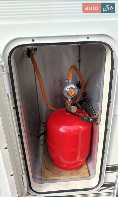 Прицеп дача Avondale Perle 2002 в Вишневом фото 12 Прицеп дача Avondale Perle 2002 в Вишневом