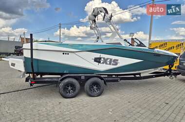 Катер Axis Wake A 2024 в 