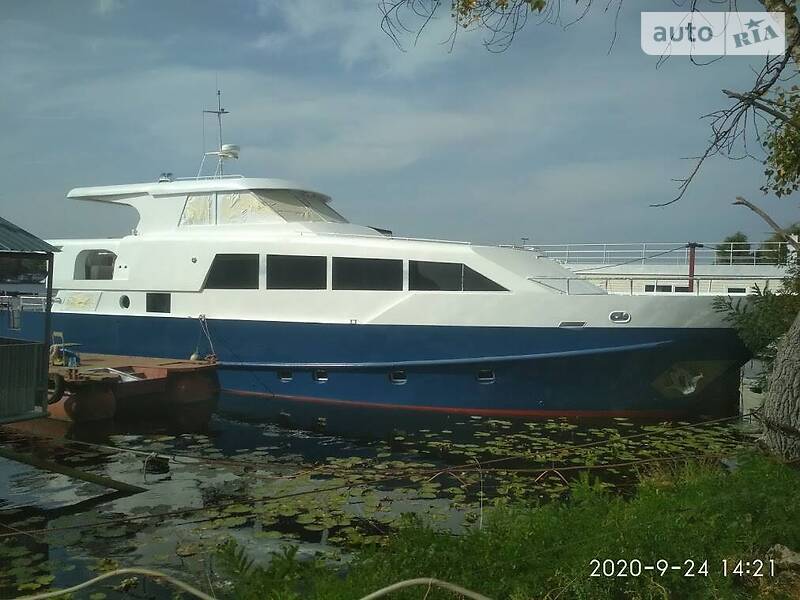Моторна яхта Azimut 58 2017 в Києві