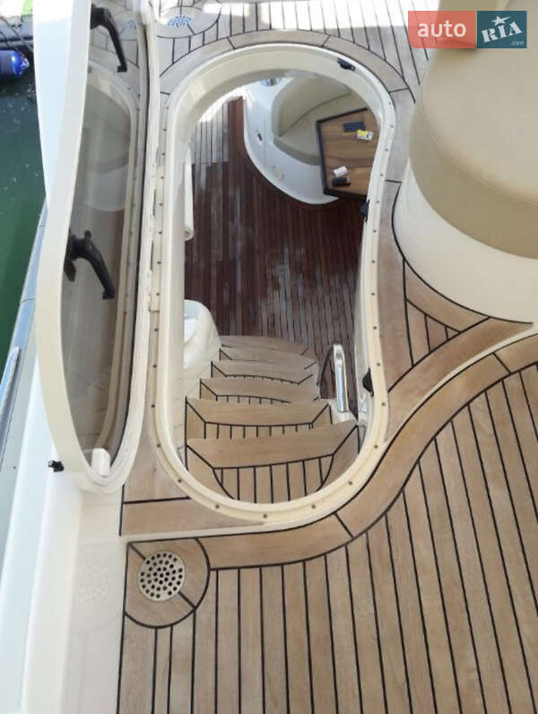 Моторная яхта Azimut 68 2001 в Киеве