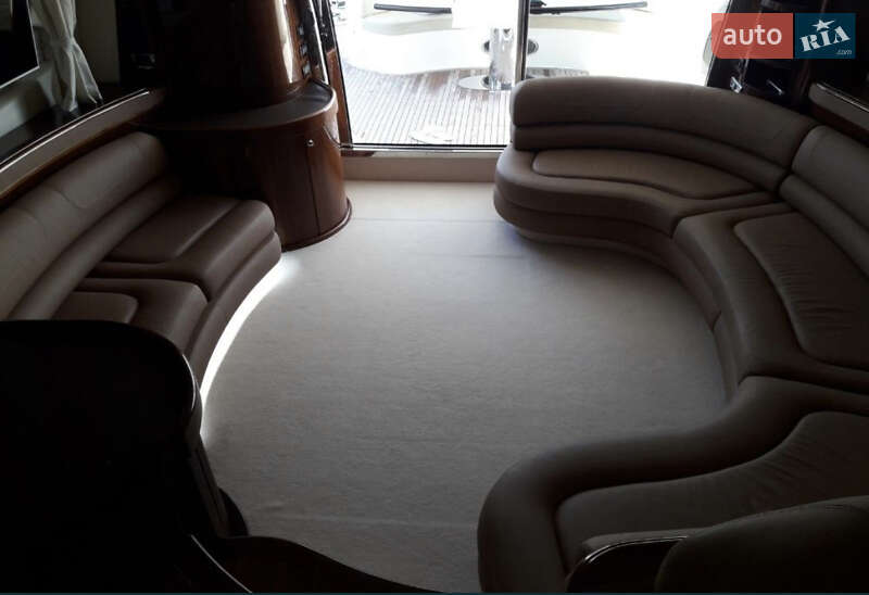 Моторная яхта Azimut 68 2001 в Киеве